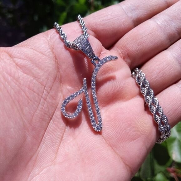 18"Rope Chain - White Finish Cursive V. Initial - Picture 8 of 8